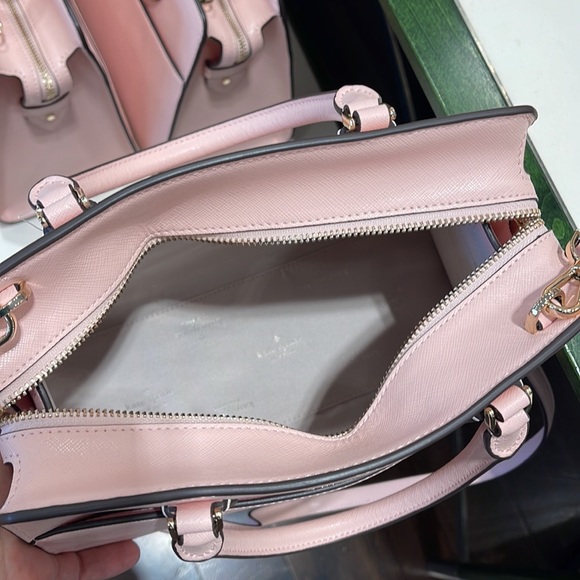 Kate Spade Madison Saffiano Leather Medium Satchel
COLOR:
Conch Pink
NWT - Picture 11 of 16